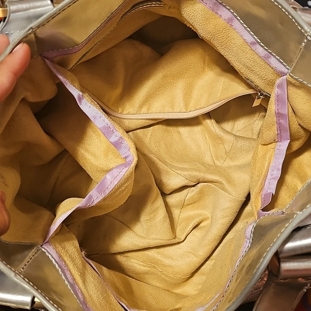 Jimmy Choo Silver and Gold Shoulder Bag with Luxurious Finish - Picture 8 of 10